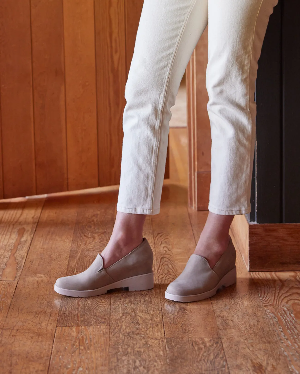 SmoothSurface Horizon Slip On