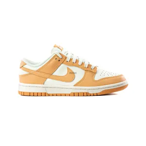 Trail Strong Climb Strong Nike Dunk Low 'Harvest Moon' Women's (2022)
