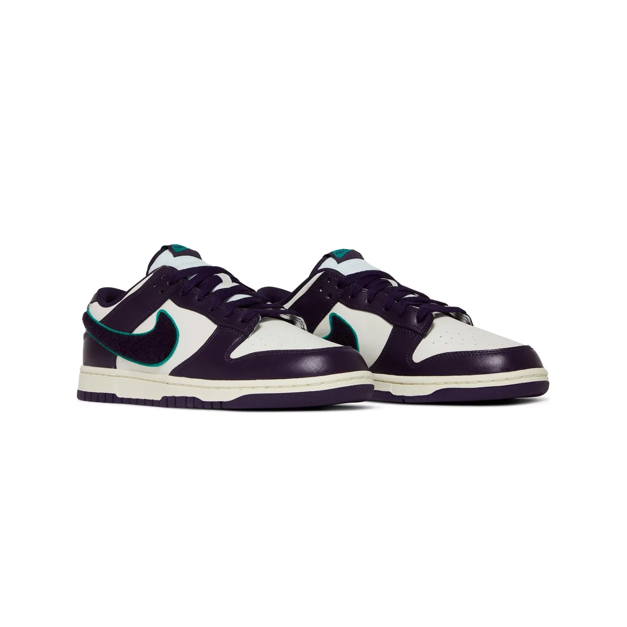 Feather Light Cold Weather Nike Dunk Low Chenille Swoosh 'Sail Grand Purple' (2022)