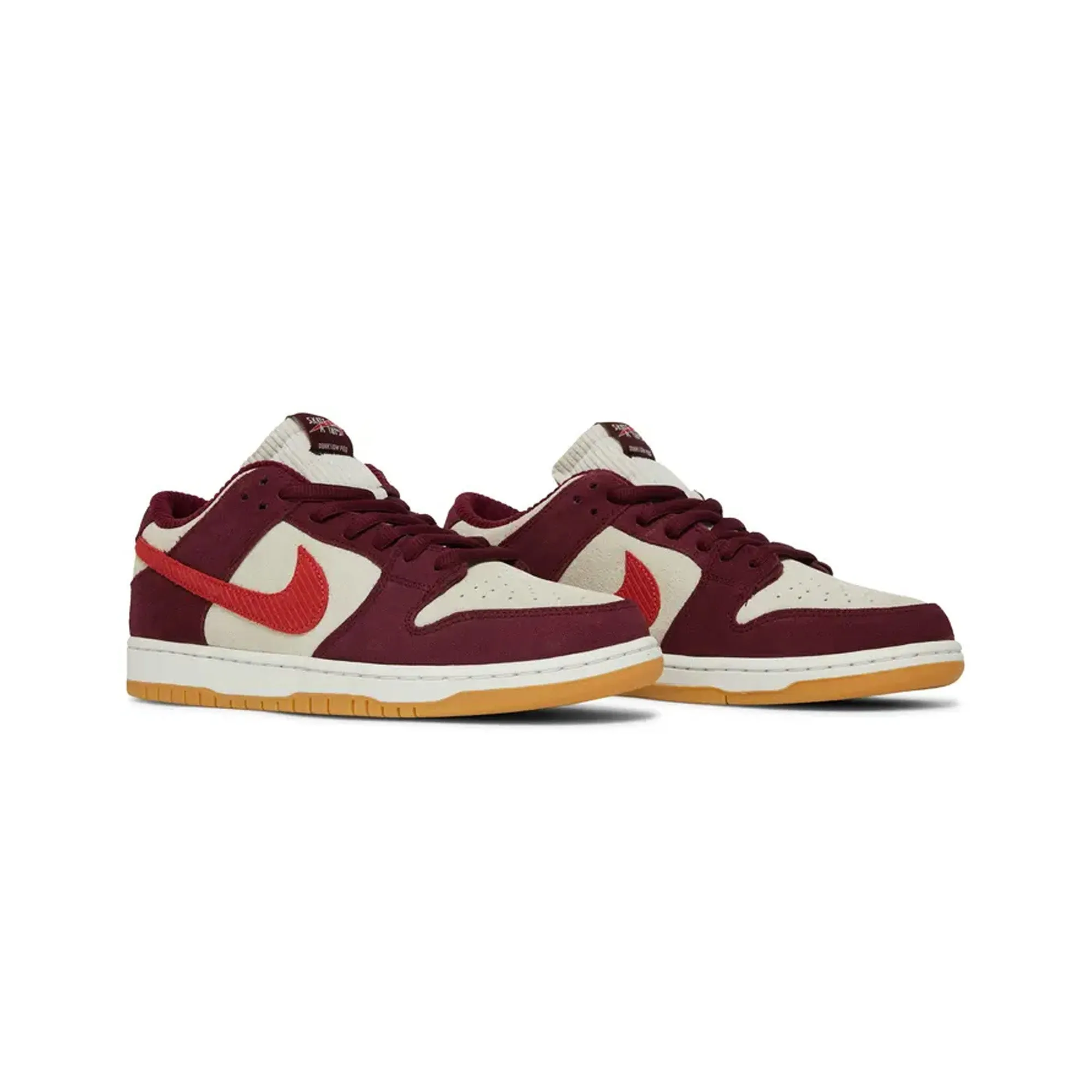 Sun Guard Velvet Rich Nike SB Dunk Low 'Skate Like a Girl' (2022)