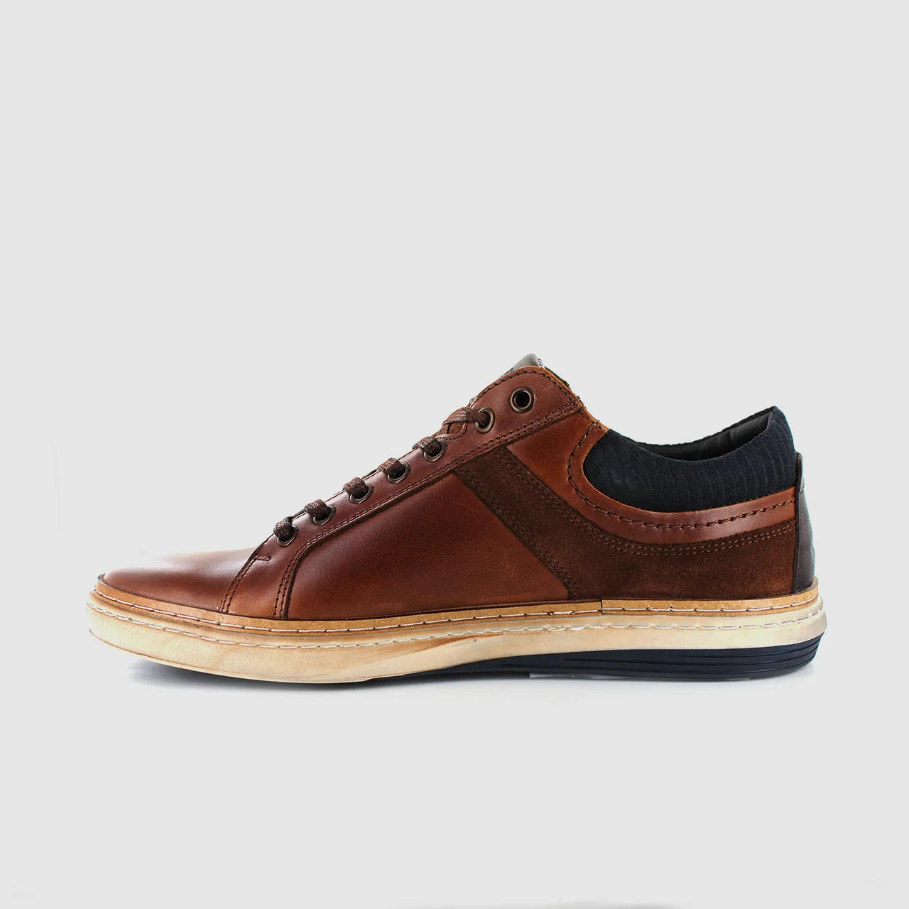 Log Path Whistle Casual Shoes Tan