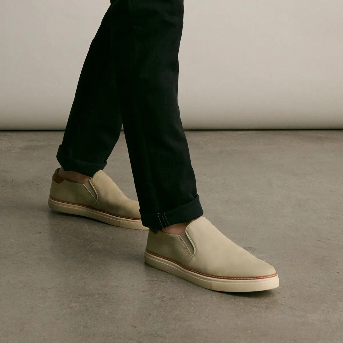 Flat Form well made Bradley Casual Shoes Sand