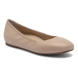 SlipOn Lightweight Footwear Promenade Flat