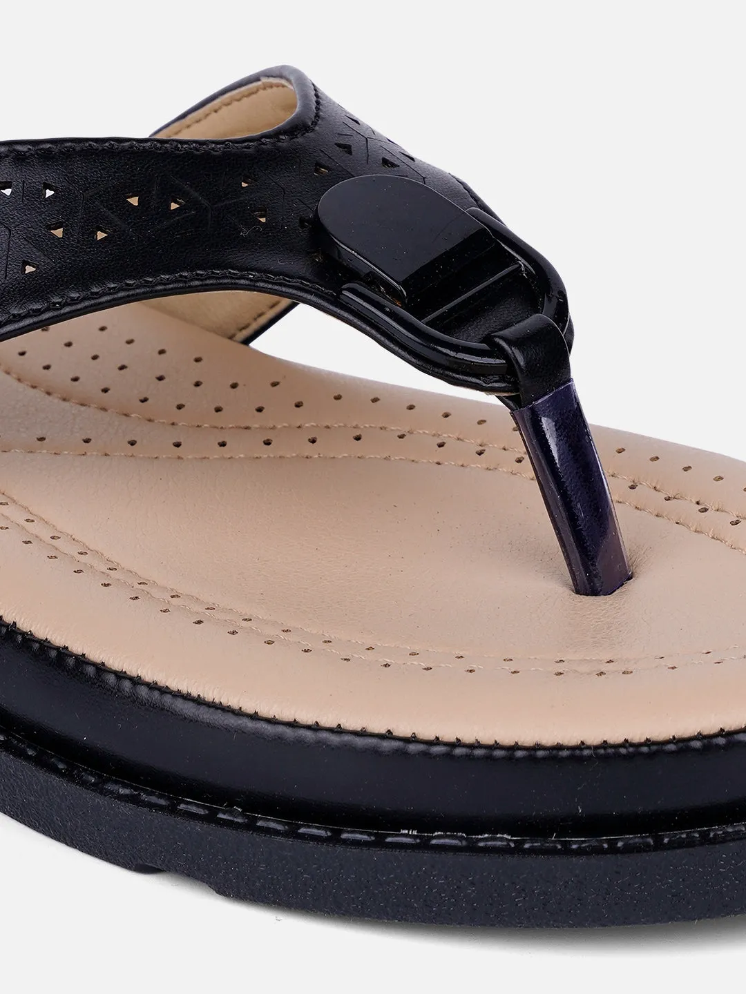 Breathability Feature Trendy Women's Black Thong Sandals (IU6014)