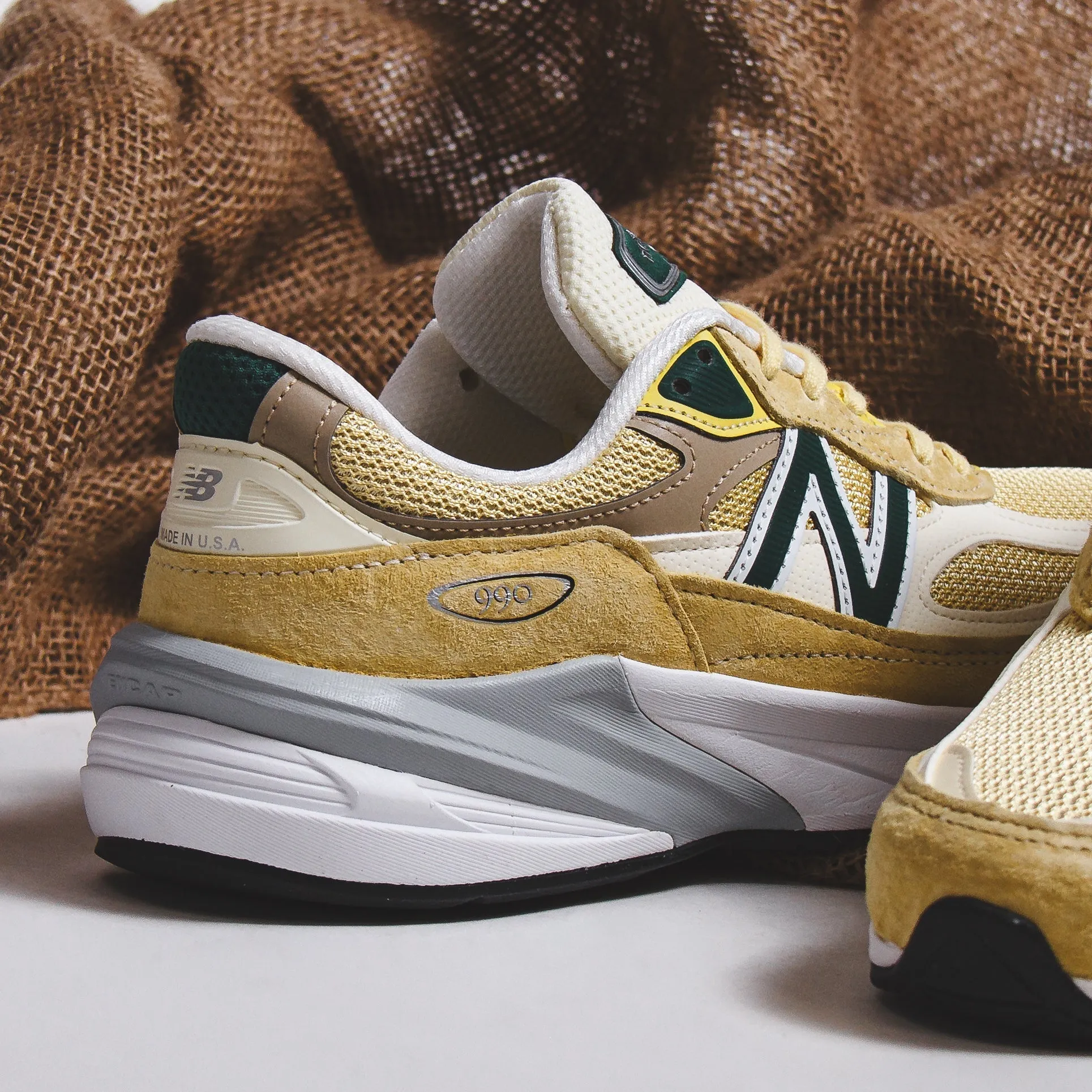 New Balance Unisex 990v6 Sulphur Made In USA U990TE6 Indoor Fight Mode