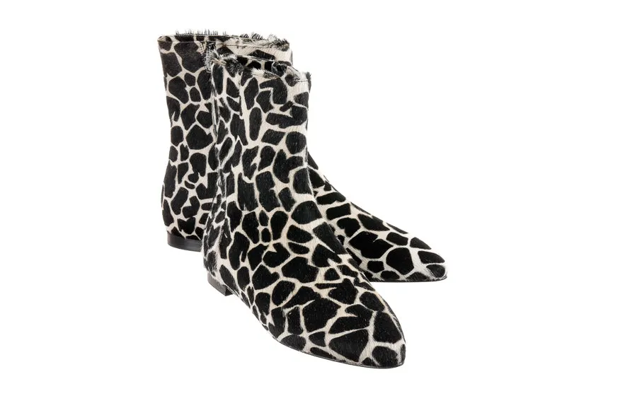Lace-Up Design Am Giraffe