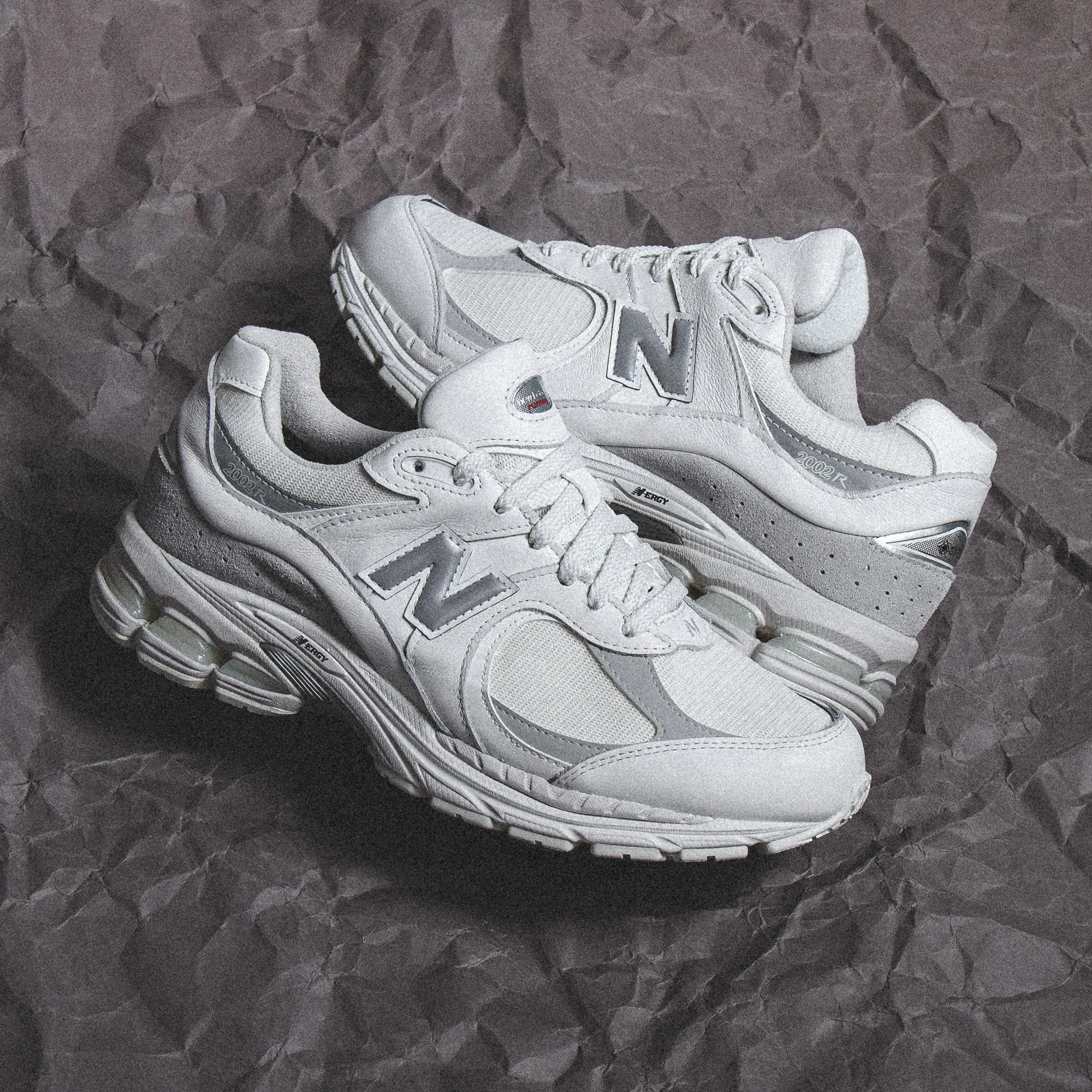 New Balance Men 2002RX Gore-Tex White M2002RXM Dynamic Edge Responsive Cushion Fitness Lovers
