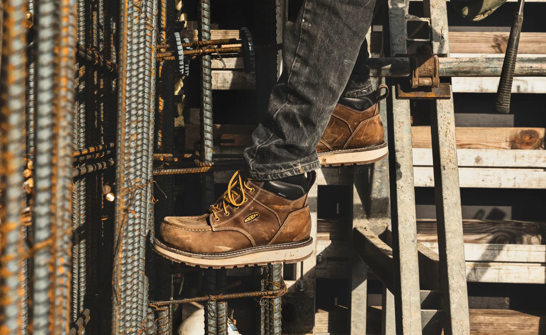 Men's Cincinnati 6" Waterproof Boot (Carbon Toe)  |  Belgian/Sandshell Effortless Footwear Step