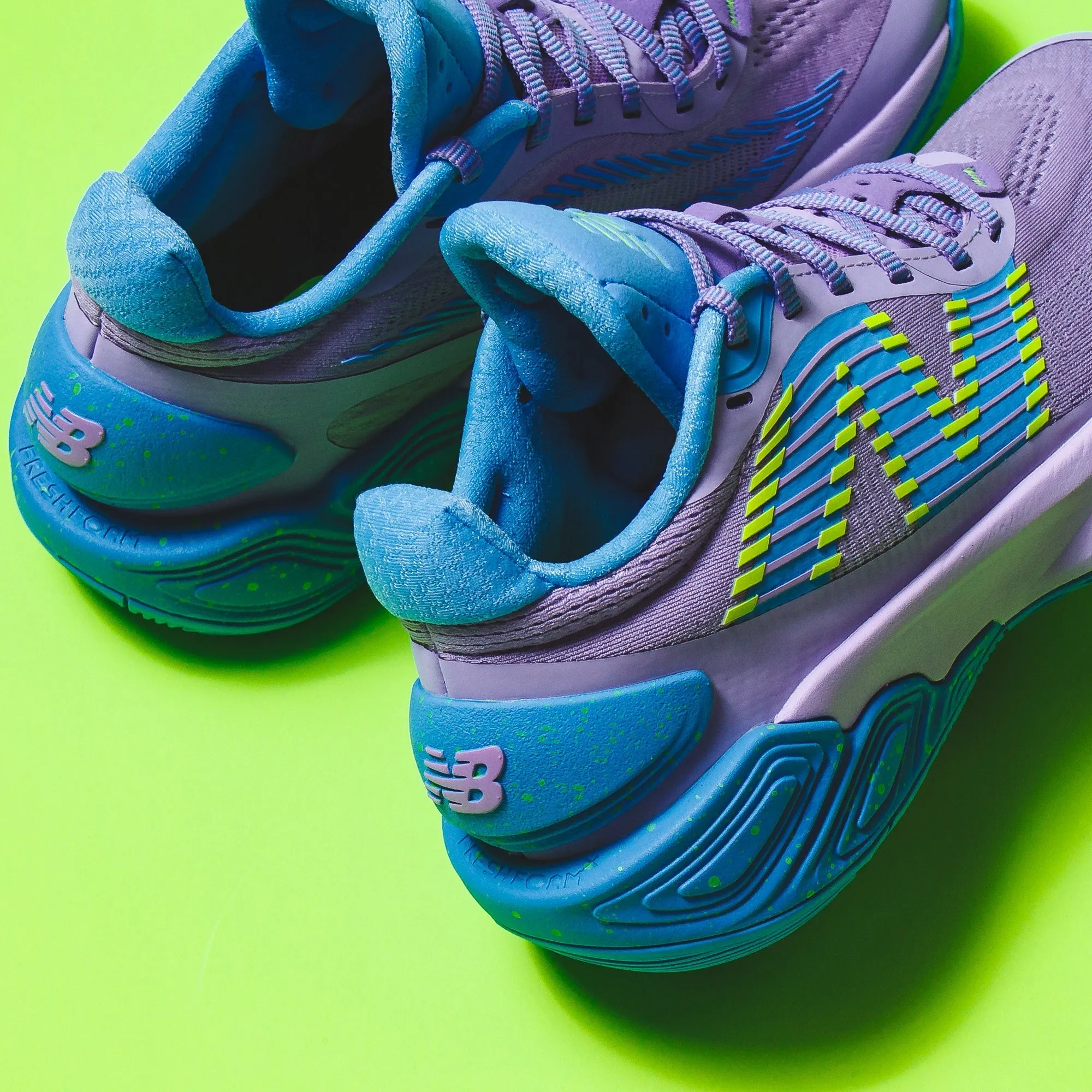 New Balance Basketball Men TWO WXY v5 Lilac Glo BB2WYCG5 Court Grip