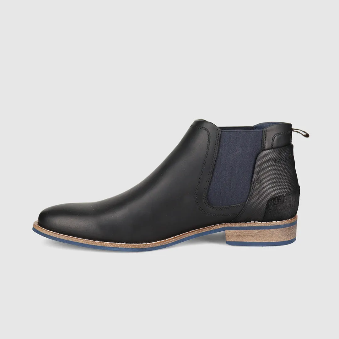 Refined Layer Dion Chelsea Boots Black