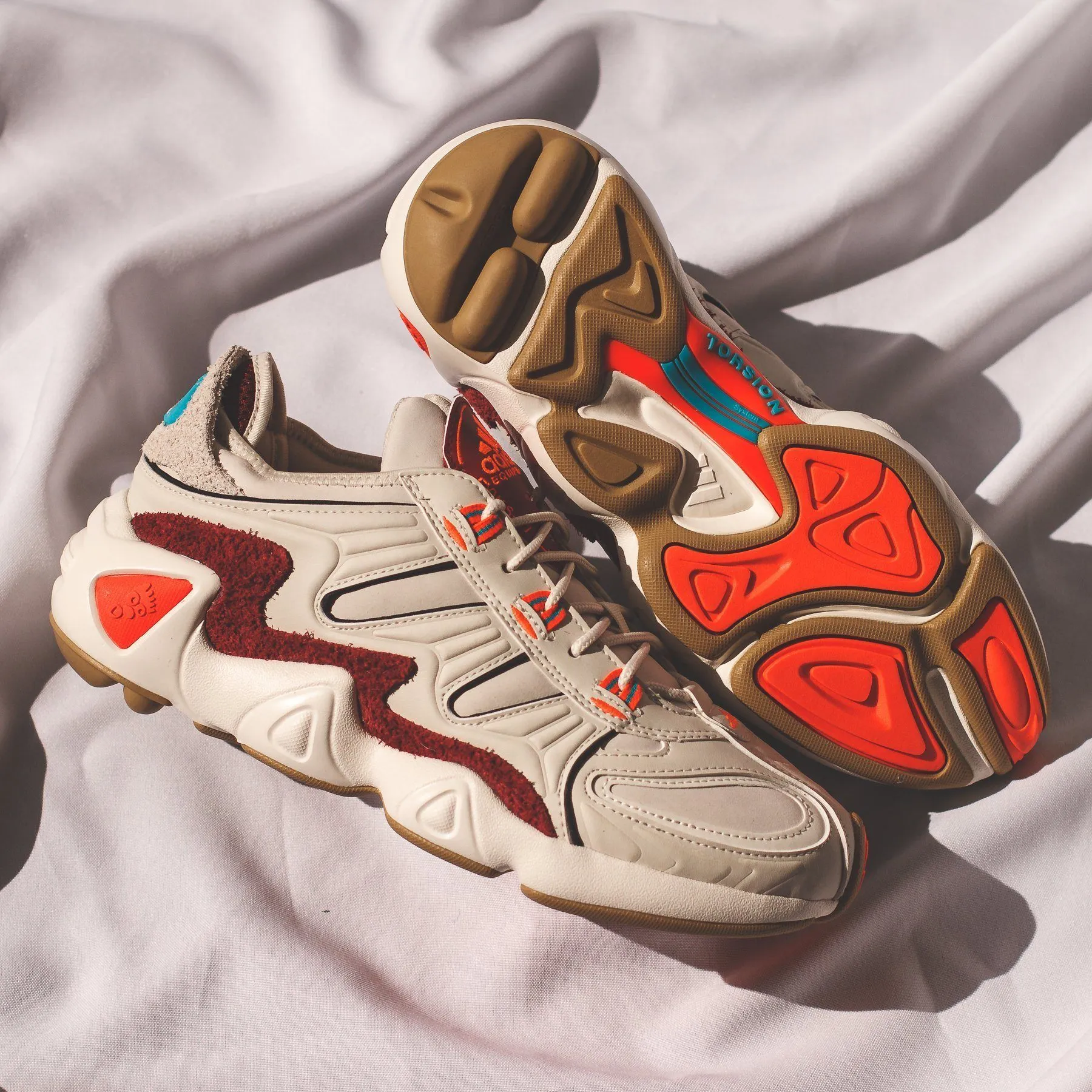 Adidas Originals FYW S-97 White Red Men EE5312 Memory Foam Airport Travel