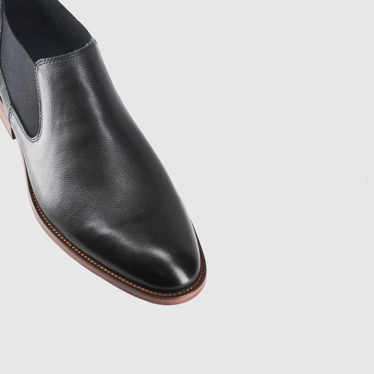 Luis Chelsea Boots Black Workplace Ease