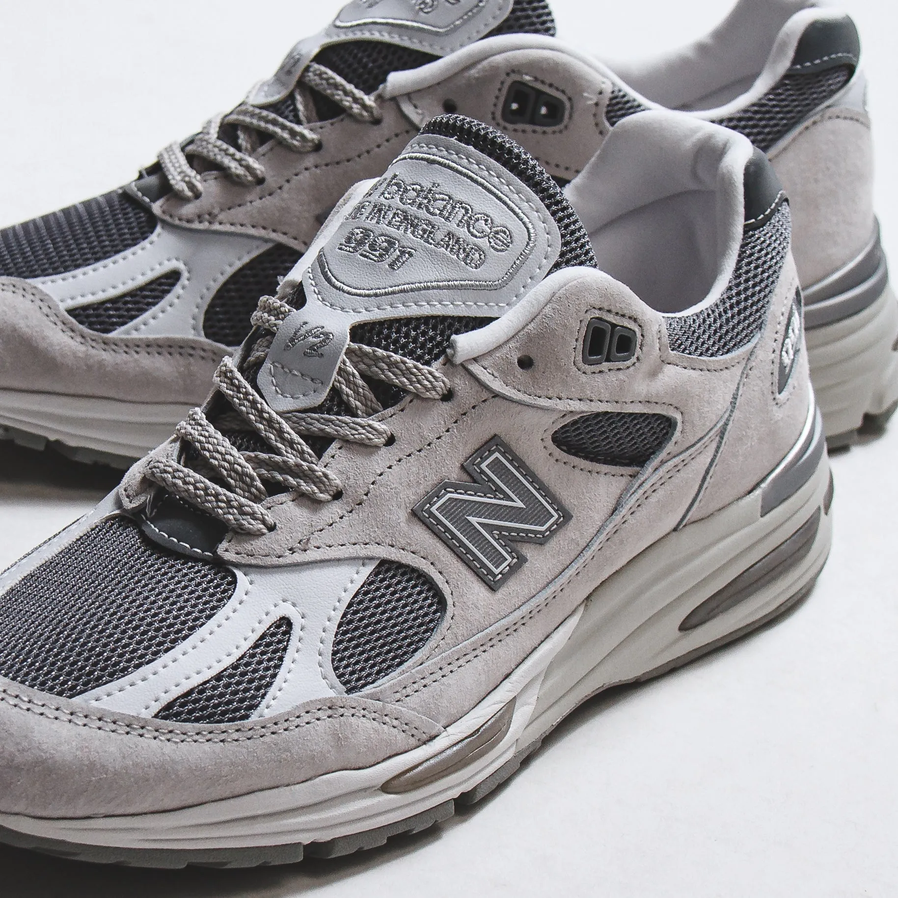 Wind Safe New Balance Unisex 991v2 Nimbus Cloud Made In UK U991LG2