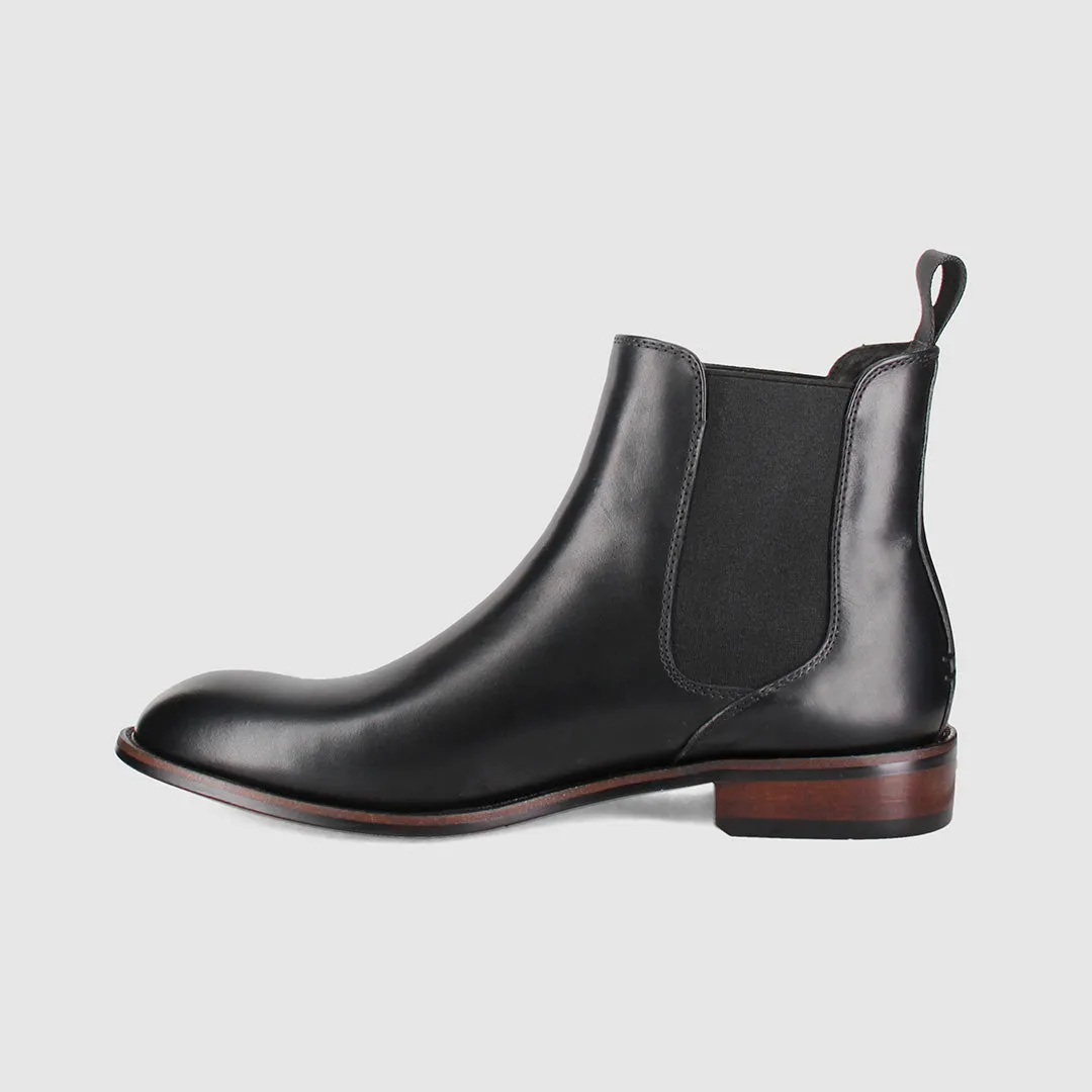 Plymouth Chelsea Boots Black Seamless Look Cowboy Fan Feather Light Cold Weather Commuter