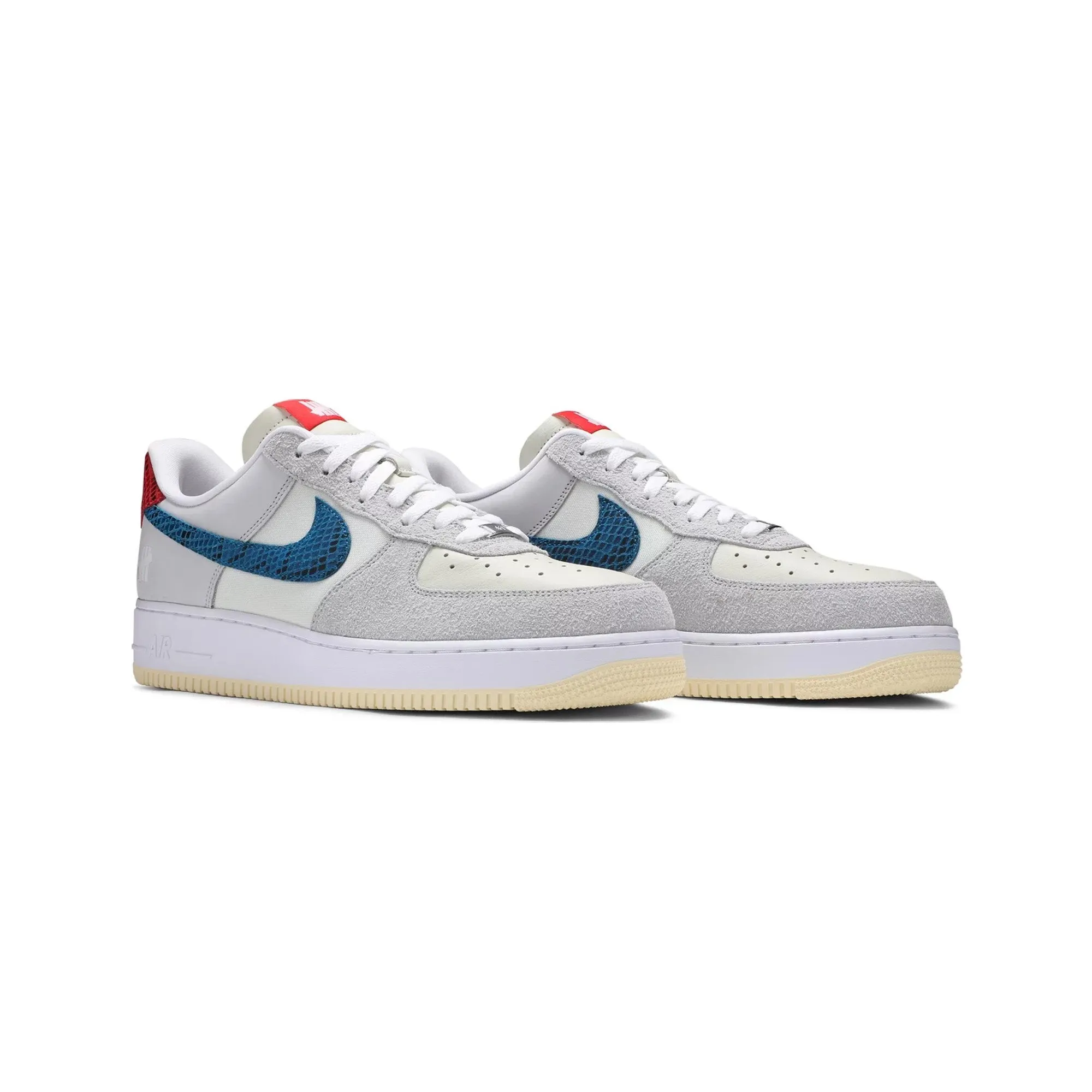 Sky View Nike Air Force 1 Low SP Undefeated 5 On It Dunk Vs. AF1 'Grey Fog' (2021)