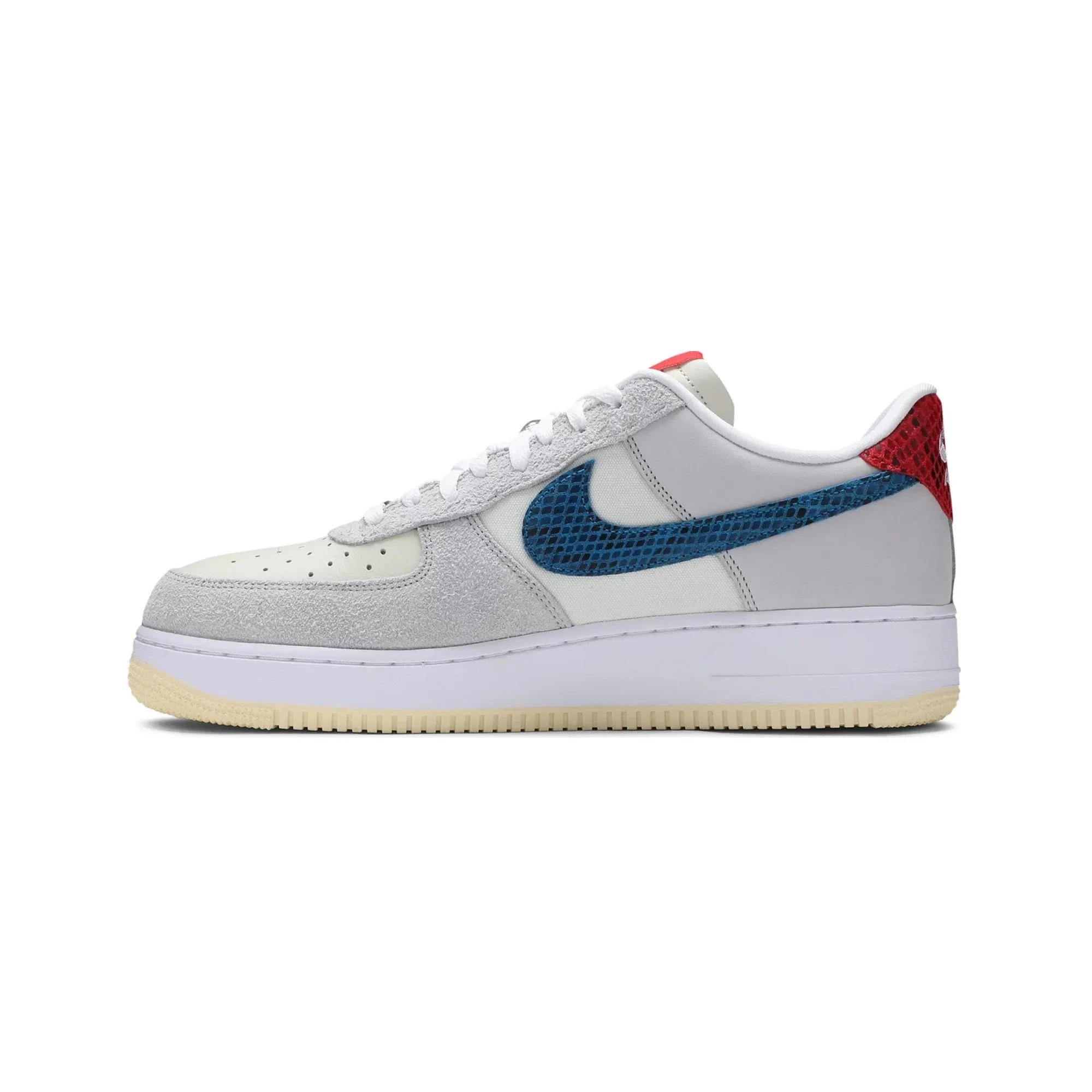 Cross Road Royal Mood Nike Air Force 1 Low SP Undefeated 5 On It Dunk Vs. AF1 'Grey Fog' (2021)