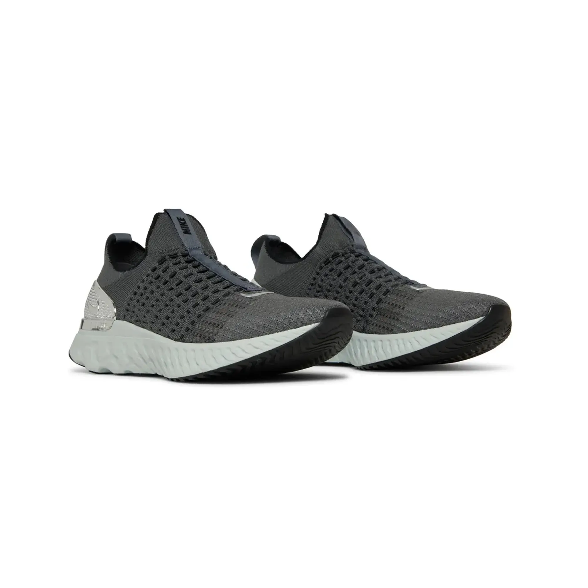 Supportive Core Office Workers Athletic Nike React Phantom Run Flyknit 2 'Iron Grey Silver' (2020)