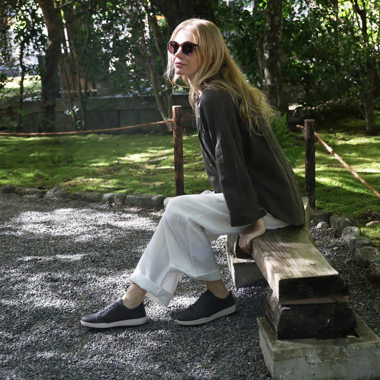 Encore Sneaker Work Look Timeless Feel