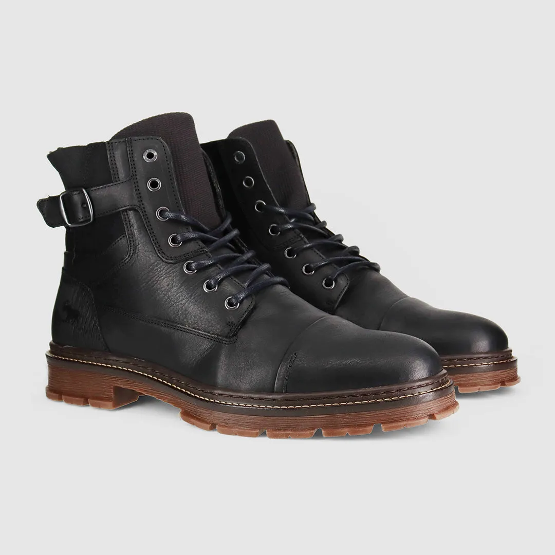 Woodend Lace Up Boots Black Lightweight Design