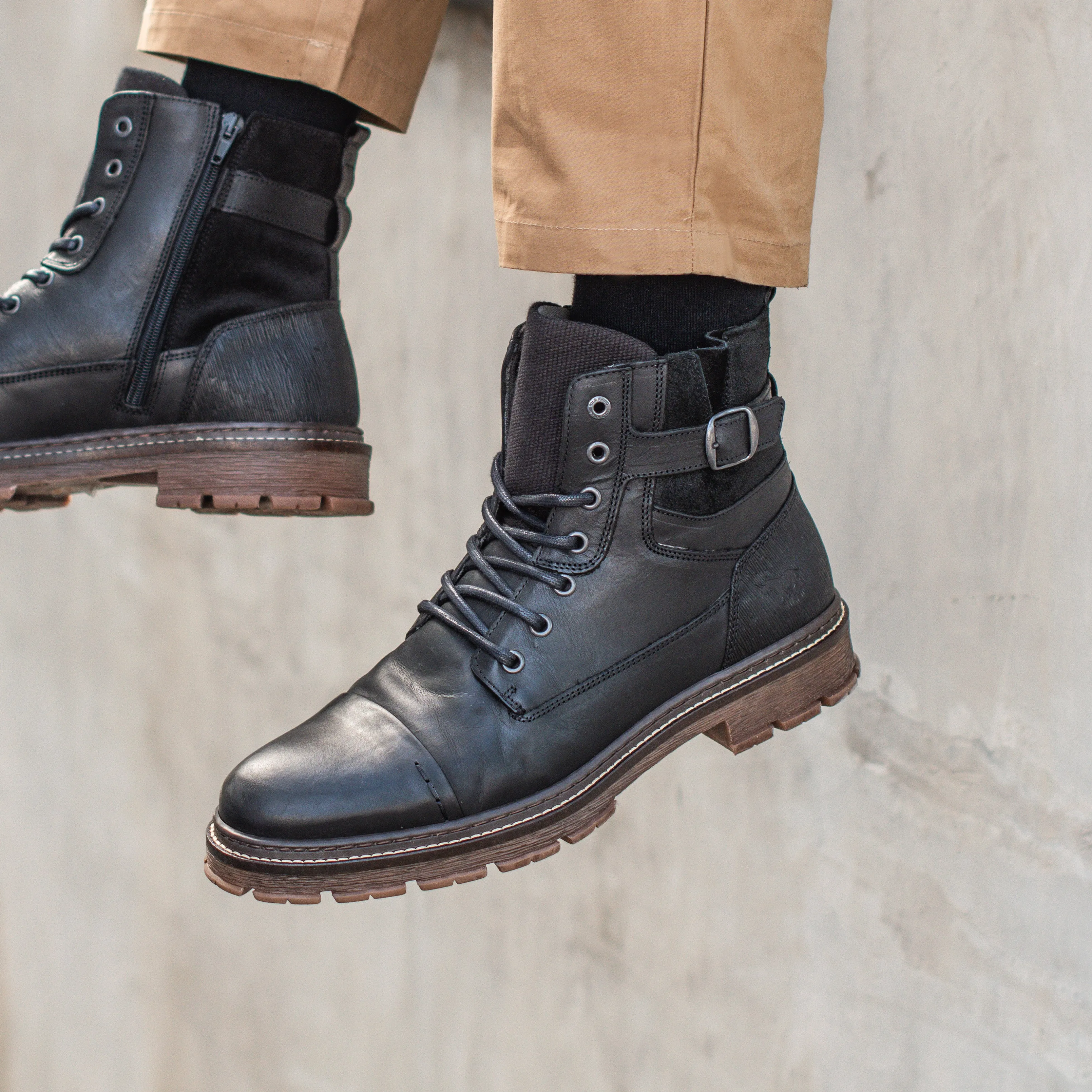 Solid Stitching High-End Craftsmanship Woodend Lace Up Boots Black