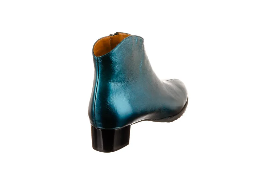 Via Knox Blue Comfort Zone Seamless Comfort River Crossing