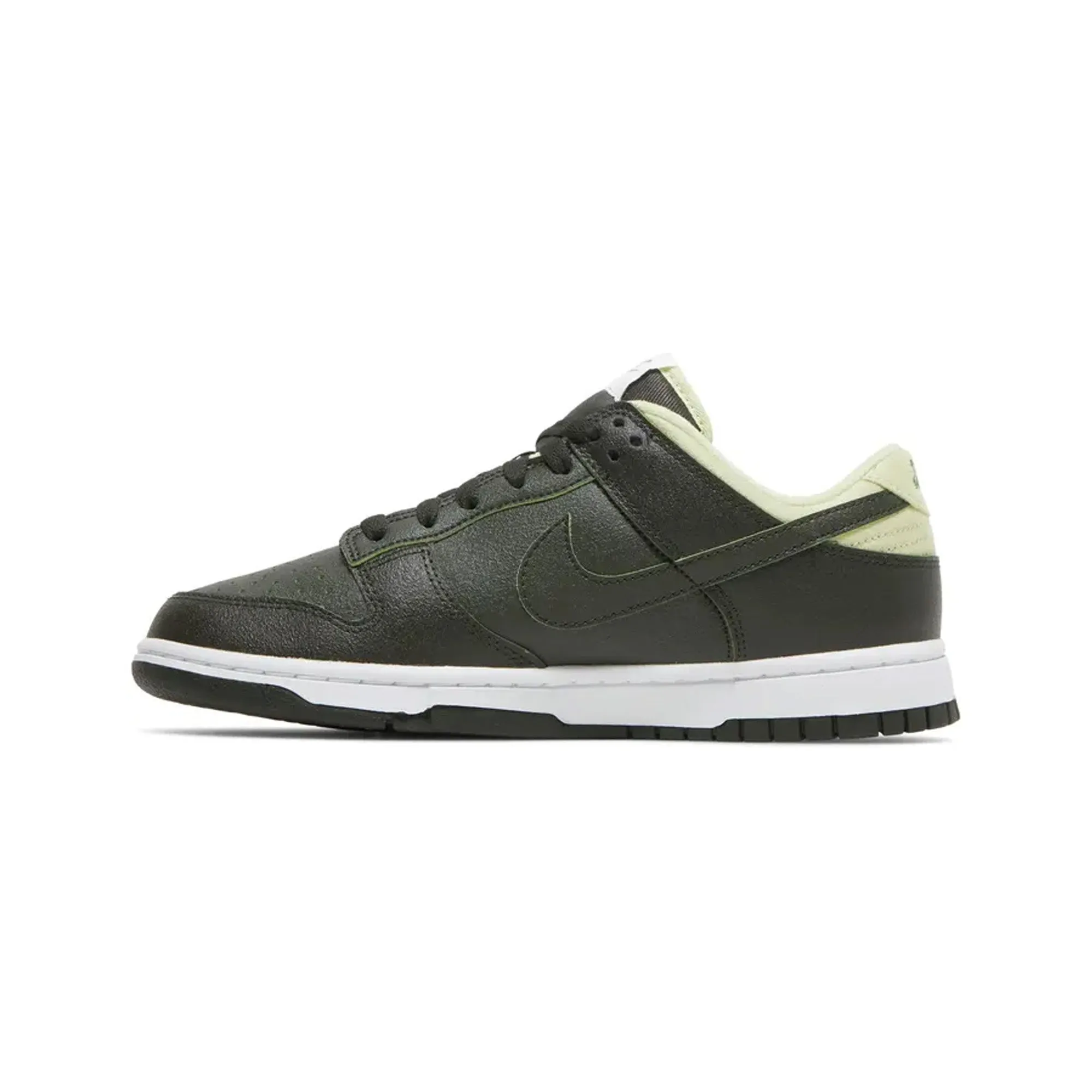 Nike Dunk Low LX 'Avocado' W (2022) Fashionable Strong Step