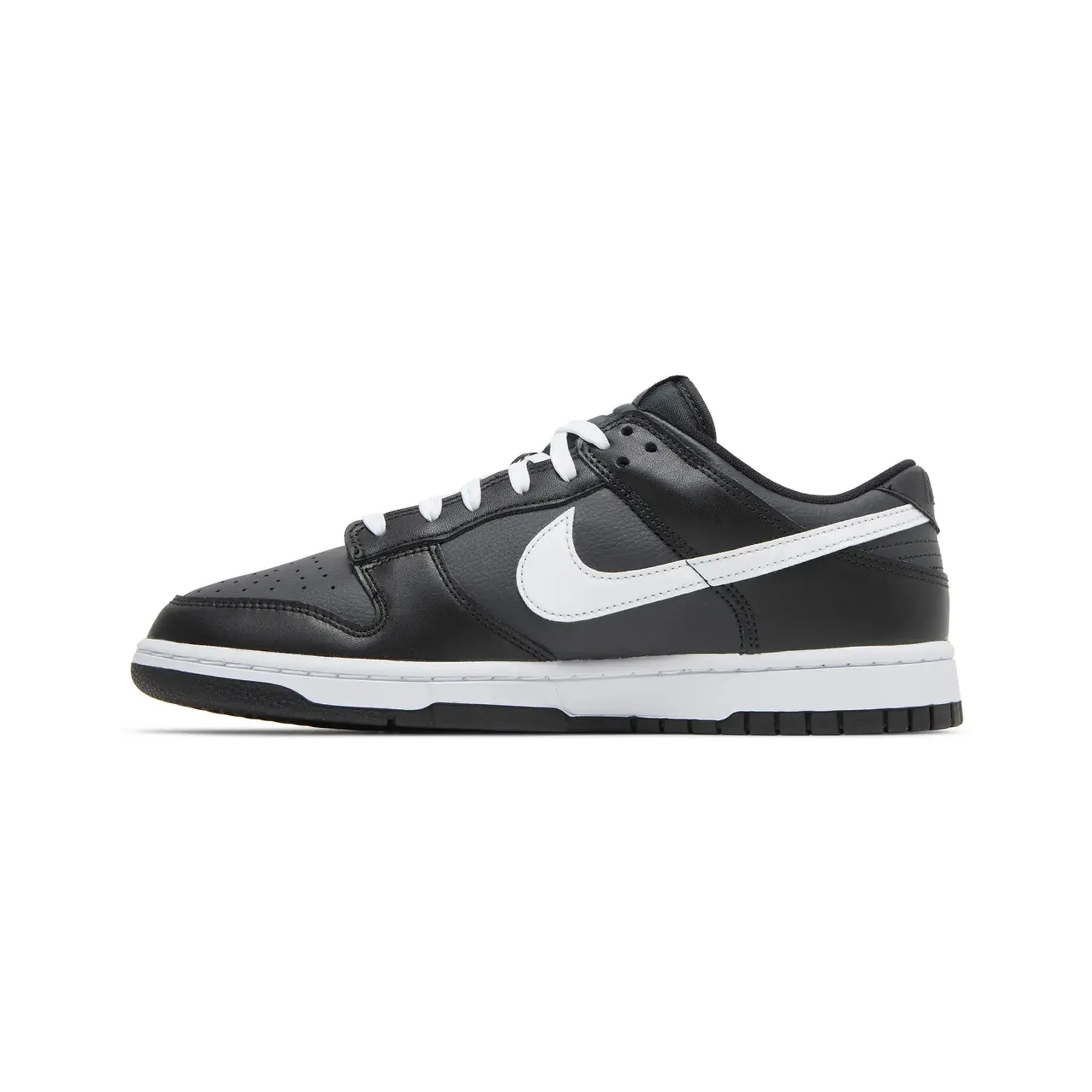 Nike Dunk Low 'Black Panda' (2022) Garden Walk Flexibility Feature