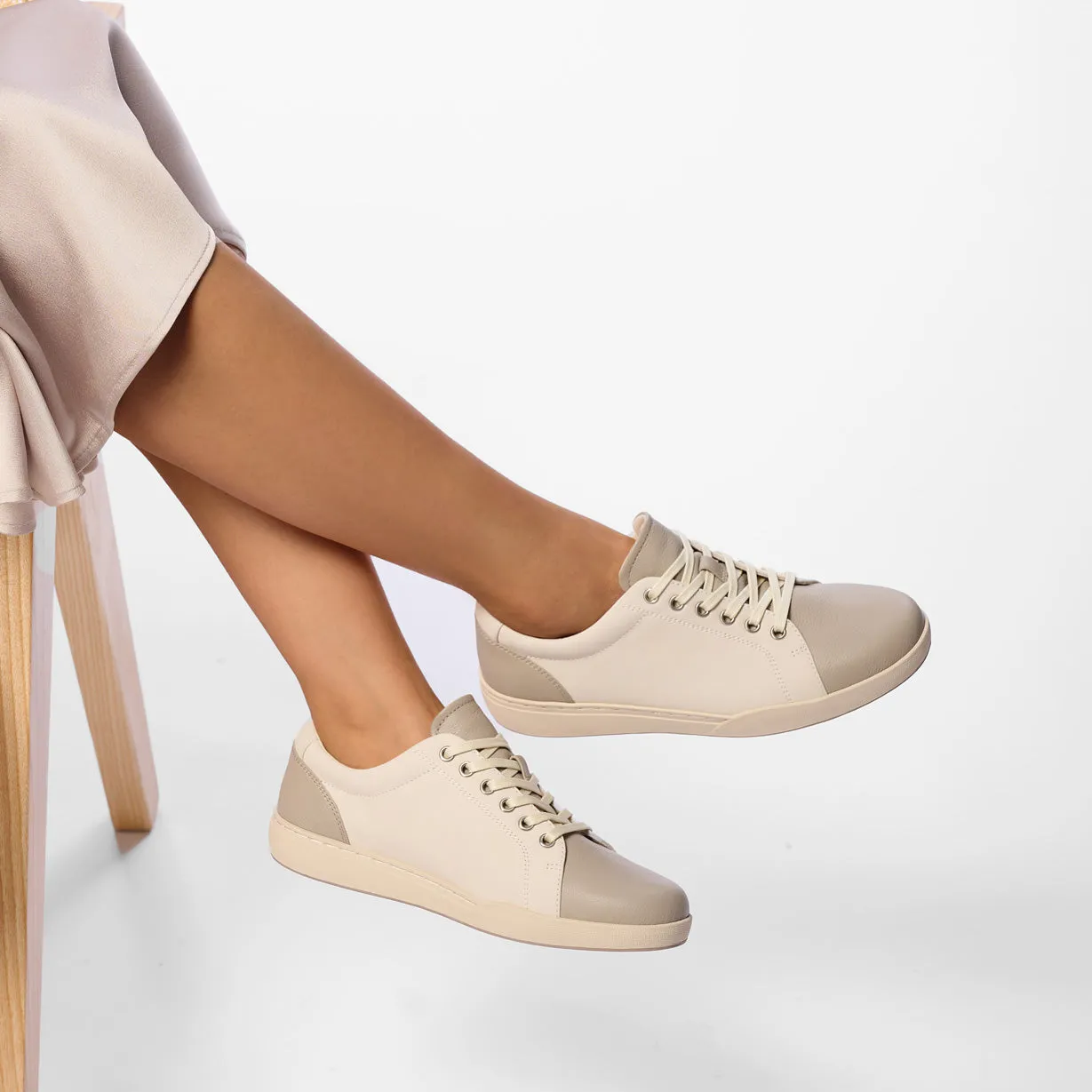 Encore Sneaker Relaxed Look
