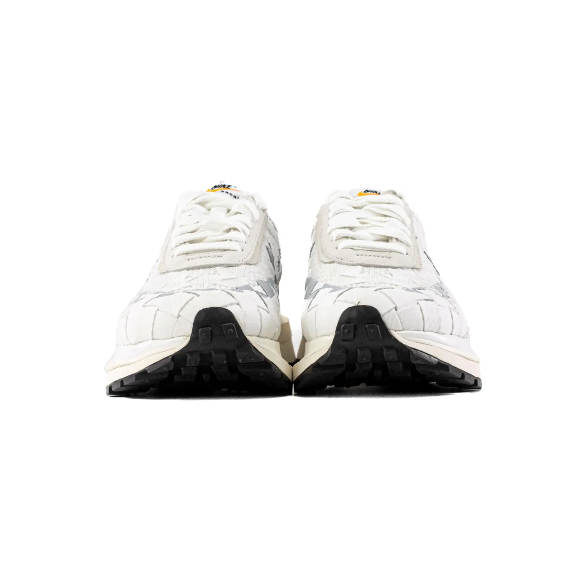 Anti Odor Busy Professionals Ultra Light Trail Running Nike VaporWaffle Woven x Sacai x Jean Paul Gaultier 'White' (2023)