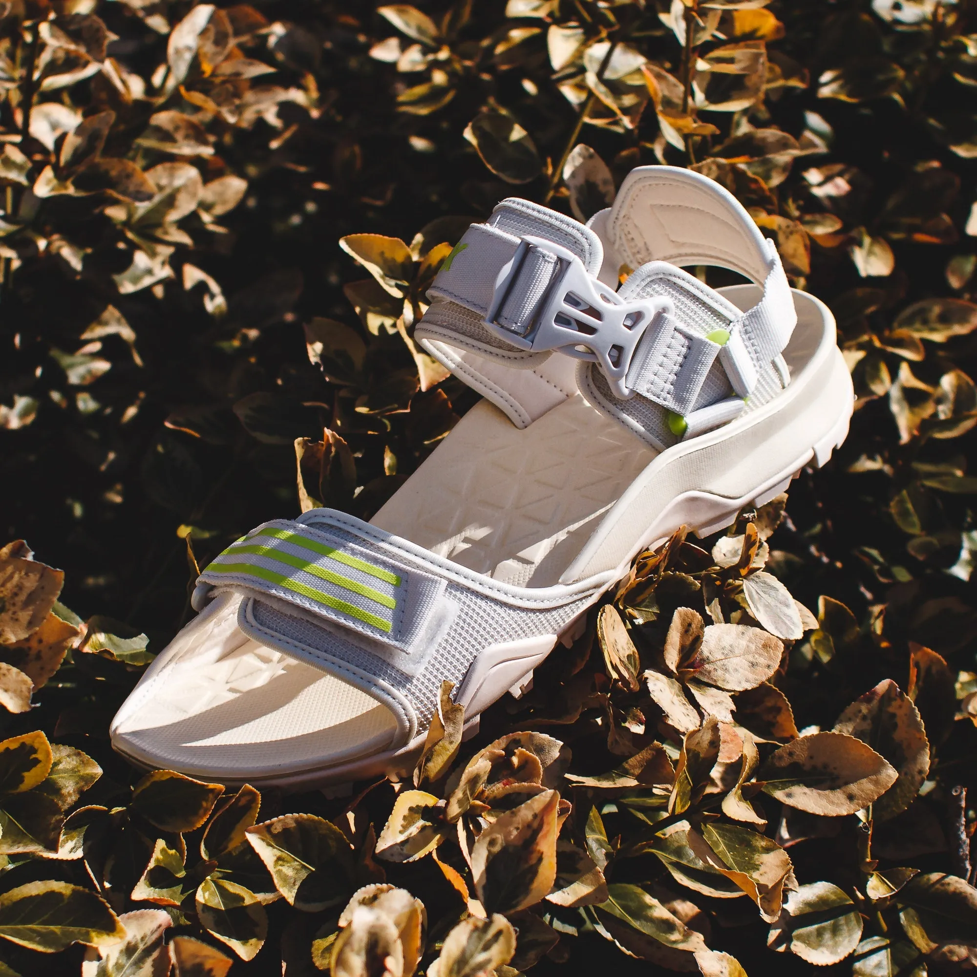 Ocean Edge Adidas Outdoor Men Cyprex Ultra Sandal DLX White GZ9208