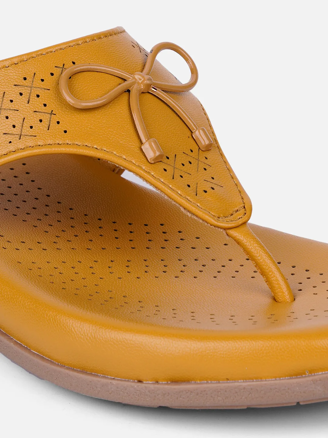 Comfortable For Cross Training Women's Mustard Thong Sandals (IU6010)