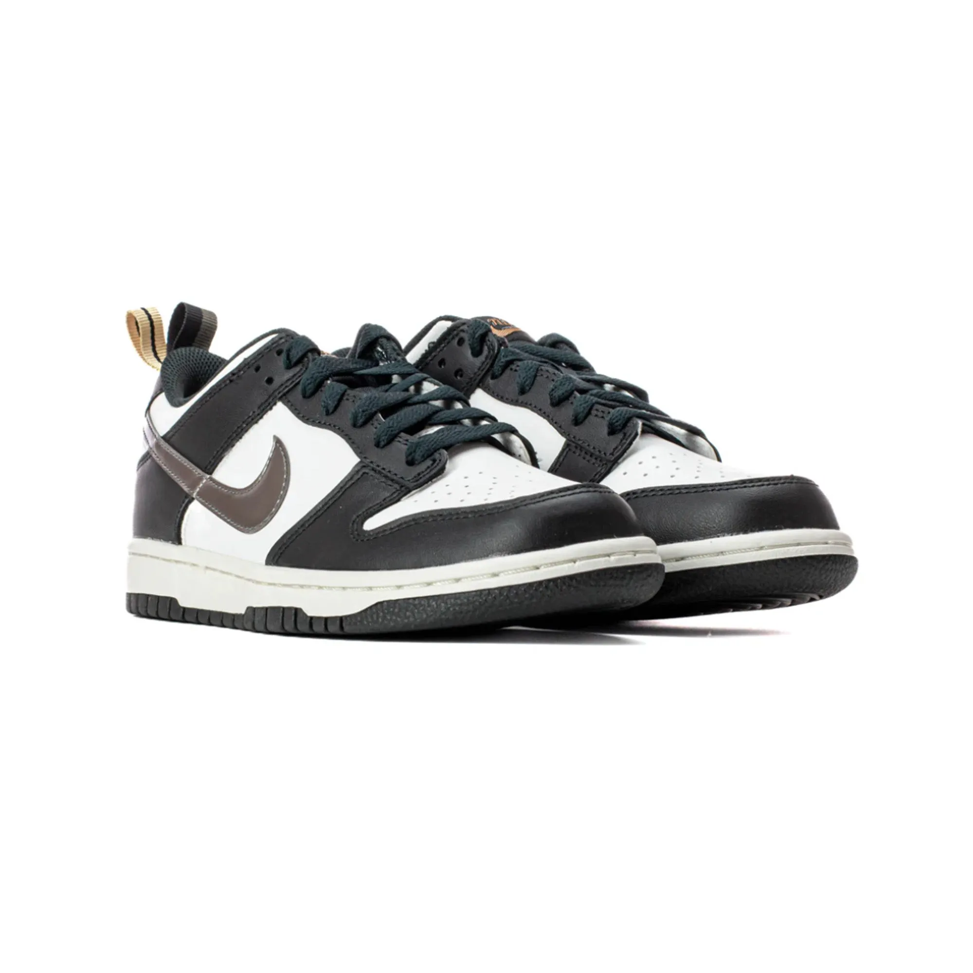 Rubber Sole Waterproof Travel Light Nike Dunk Low 'Black White Metallic' GS (2022)