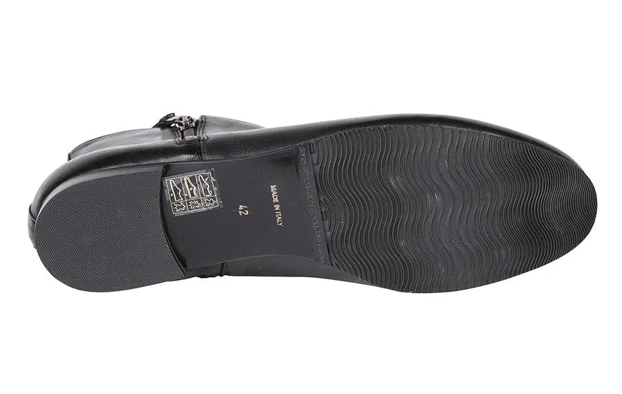 Gab Hazell Black High Traction Snow Trekker