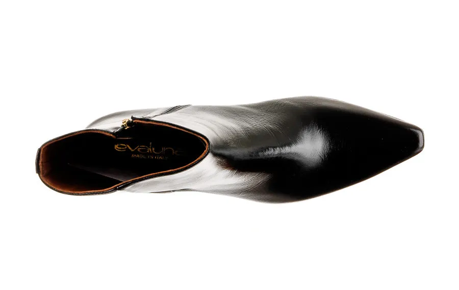 Eva Estrella Tread Pattern