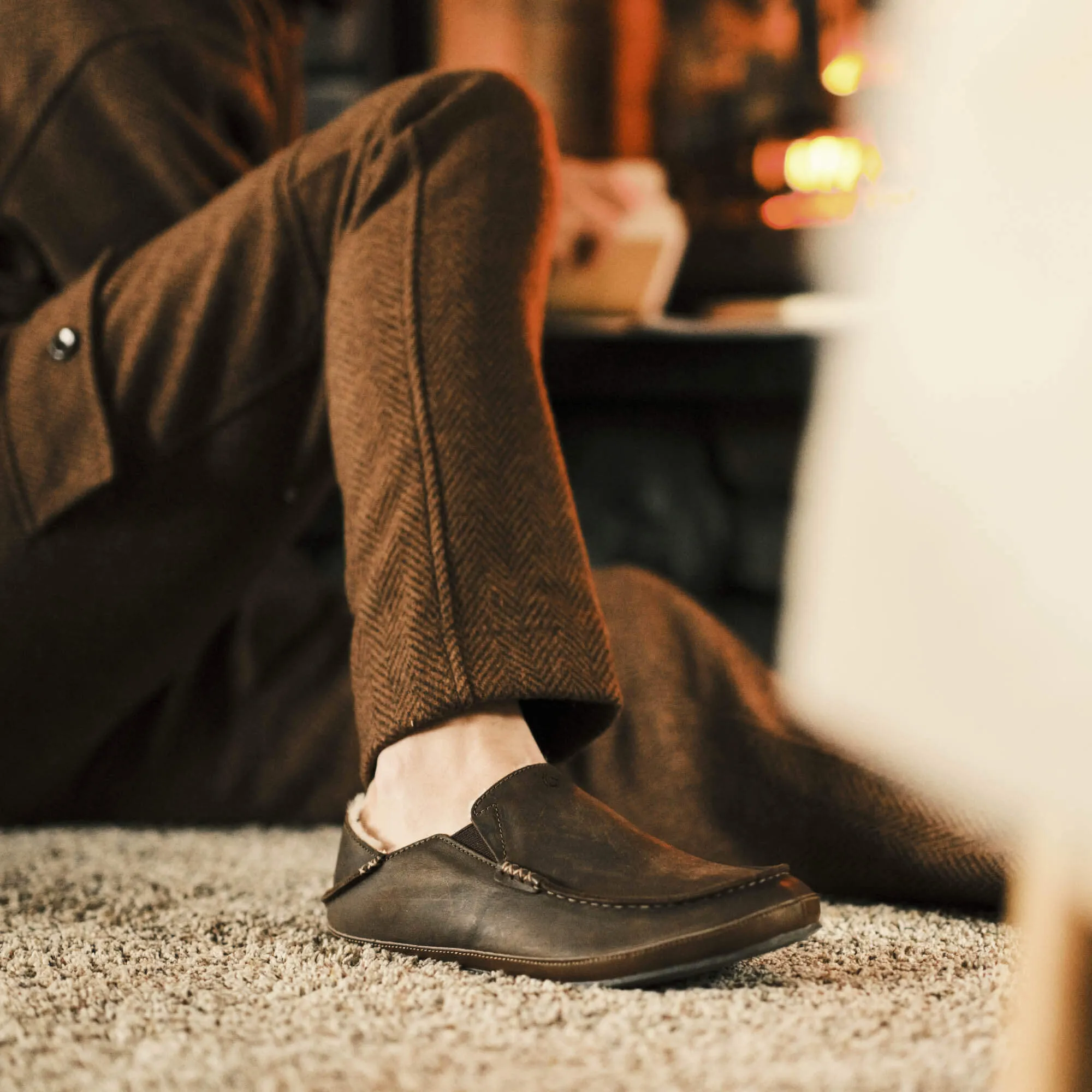 Molo Slipper - Dark Wood Practical Comfort