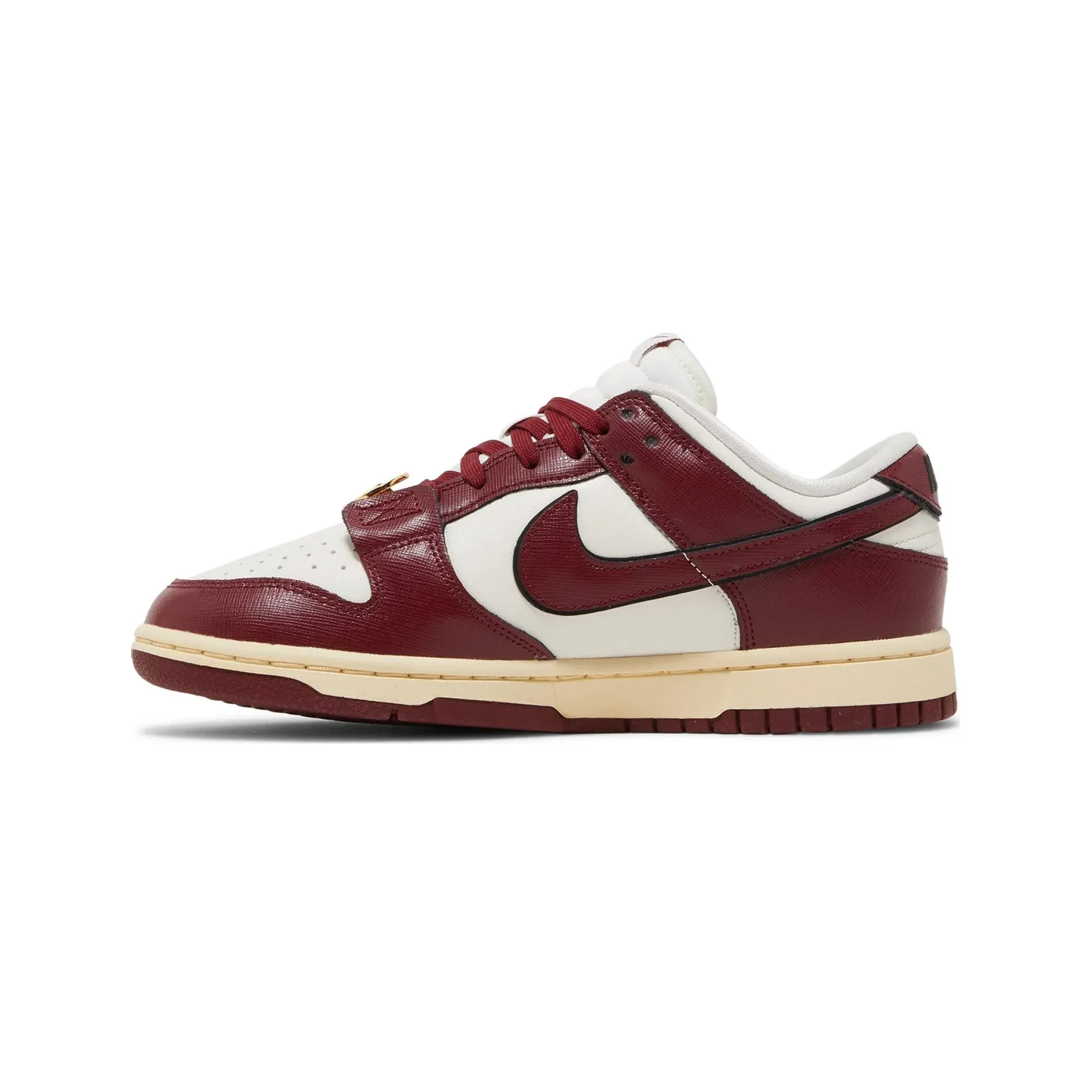 Dunk Low SE 'Just Do It Sail Team Red' W (2023) Top Rated Step Light