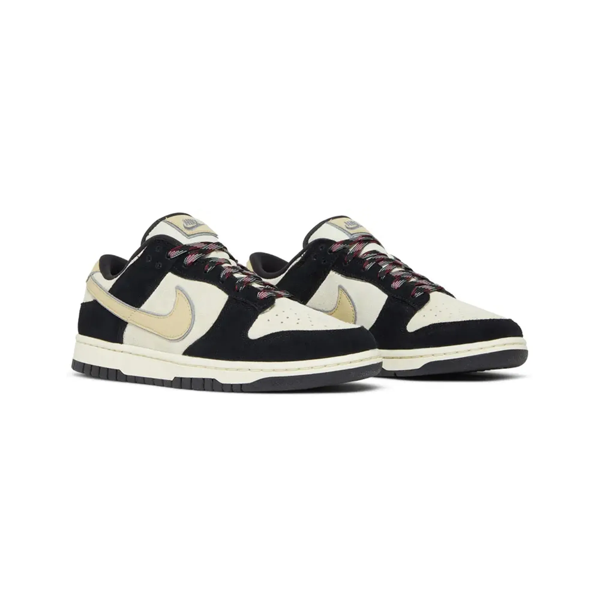 Long Walk Deep Grip Nike Dunk Low LX 'Black Team Gold' W (2022)