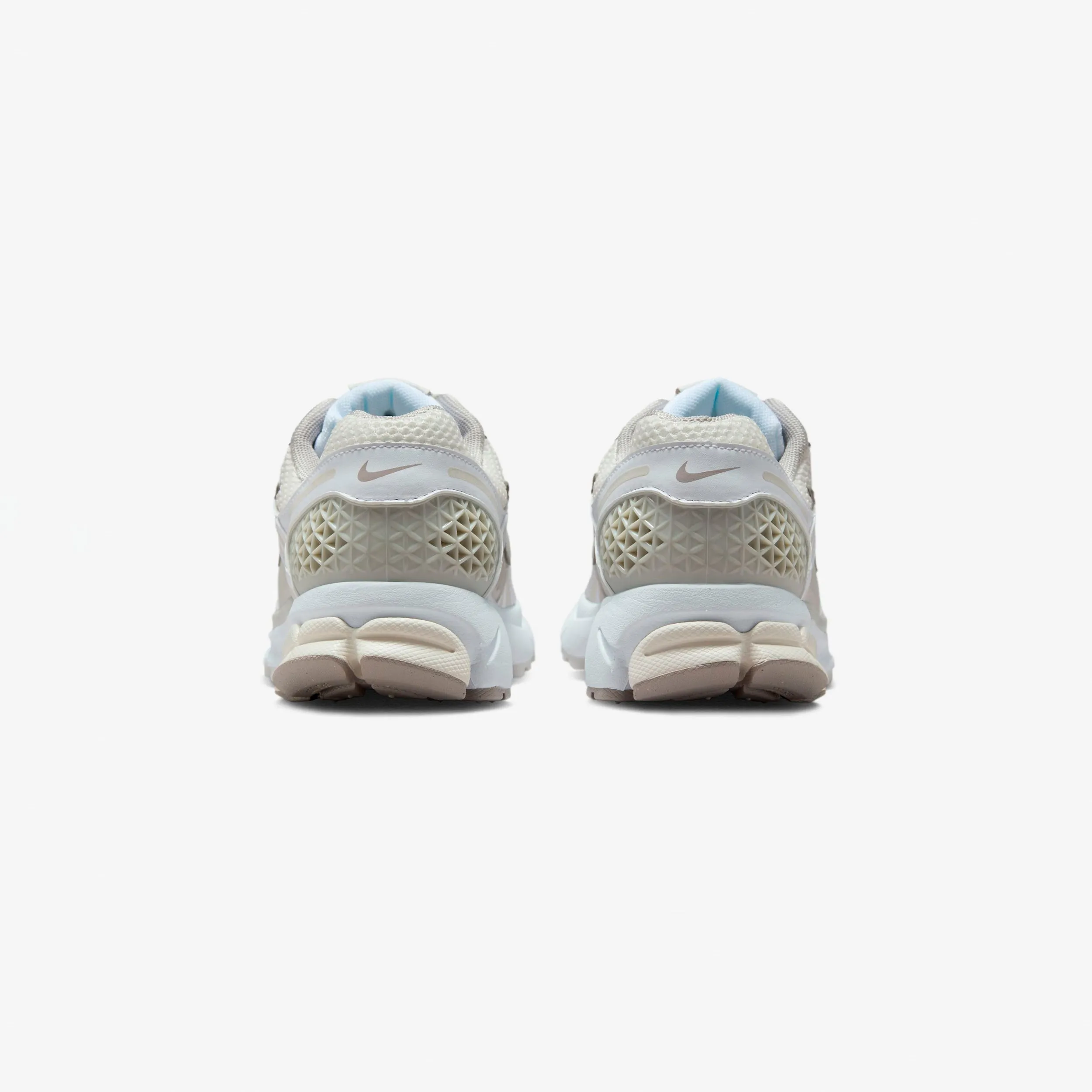 Wmns Zoom Vomero 5 Comfort support Ergonomic Wellness Seekers