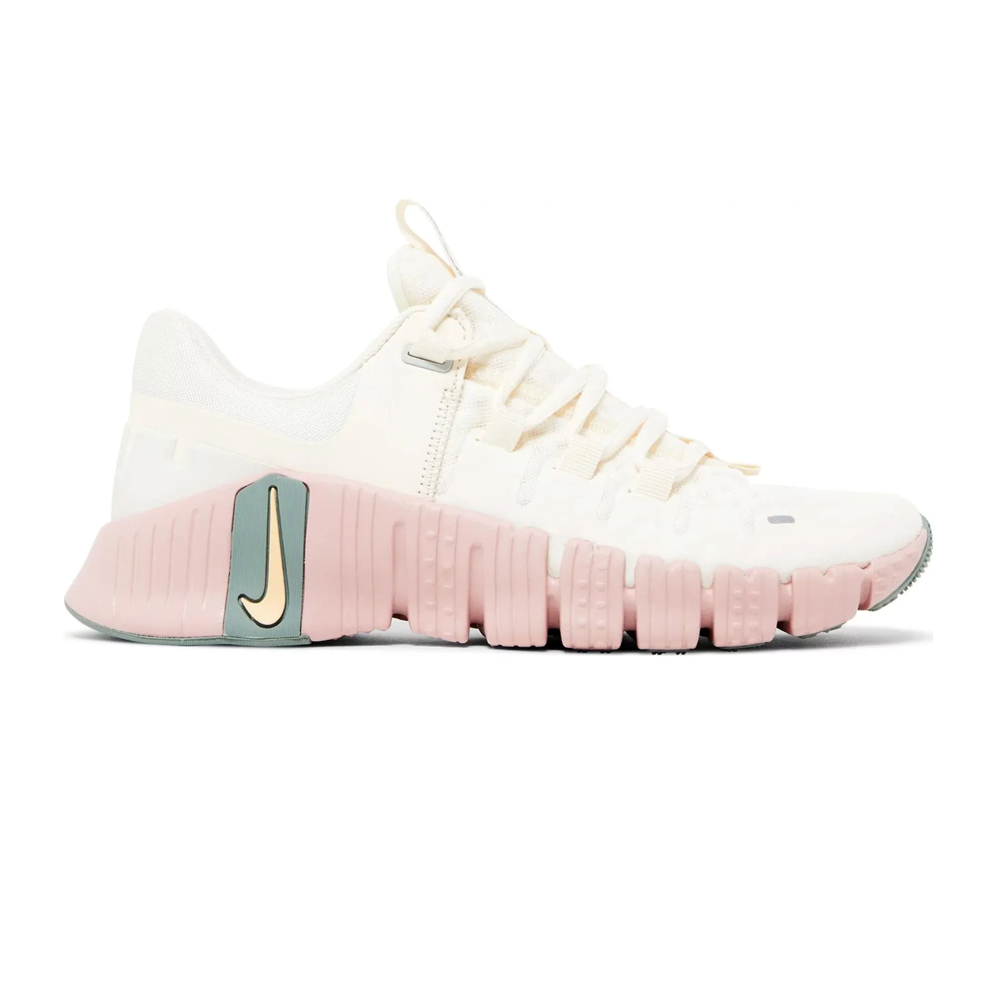 Brave Walk Anytime Go Nike Free Metcon 5 'Pale Ivory Ice Peach' Women's (2023)