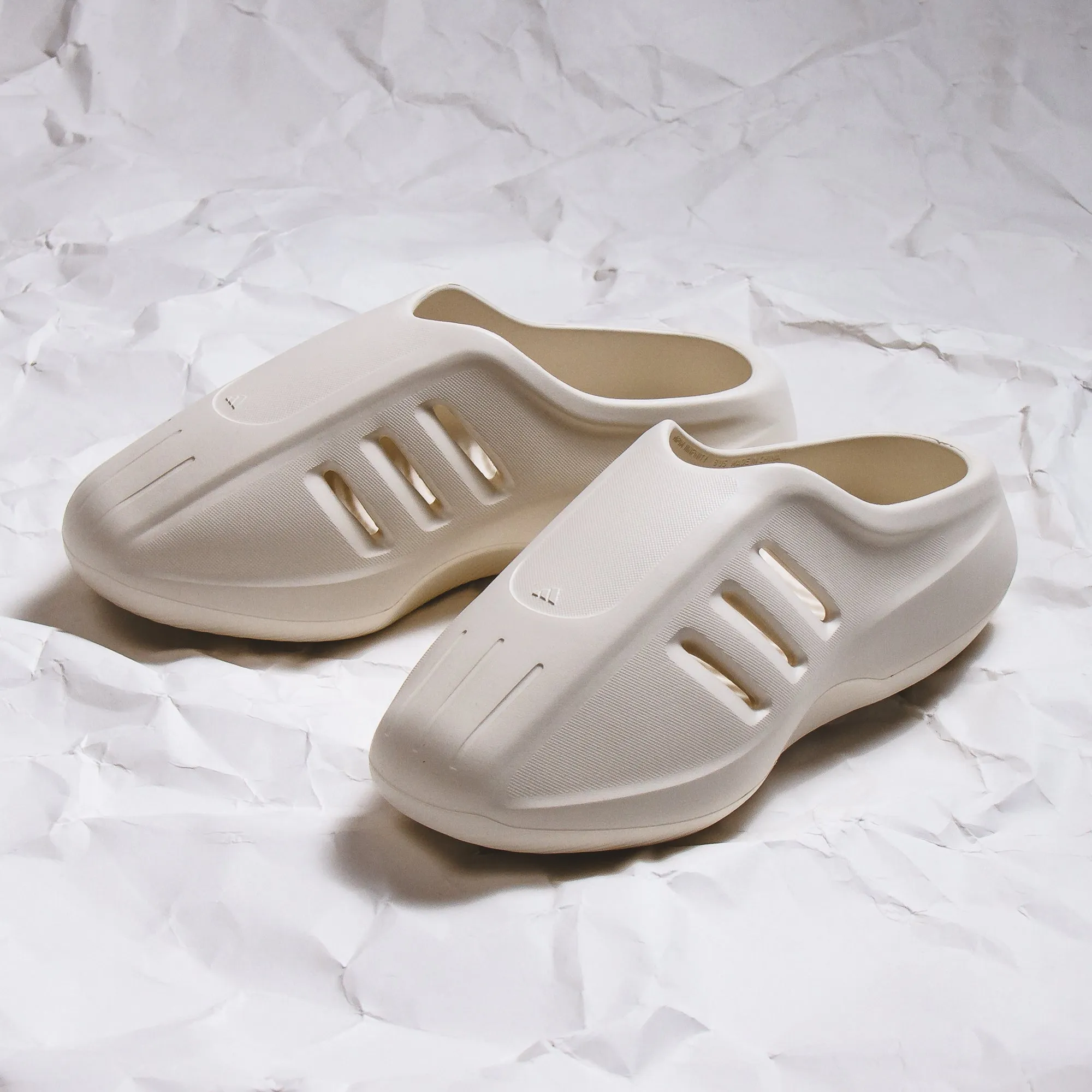 Bold Tone Comfort Heel Adidas Men adiFOM IIInfinity Mule White JH6766