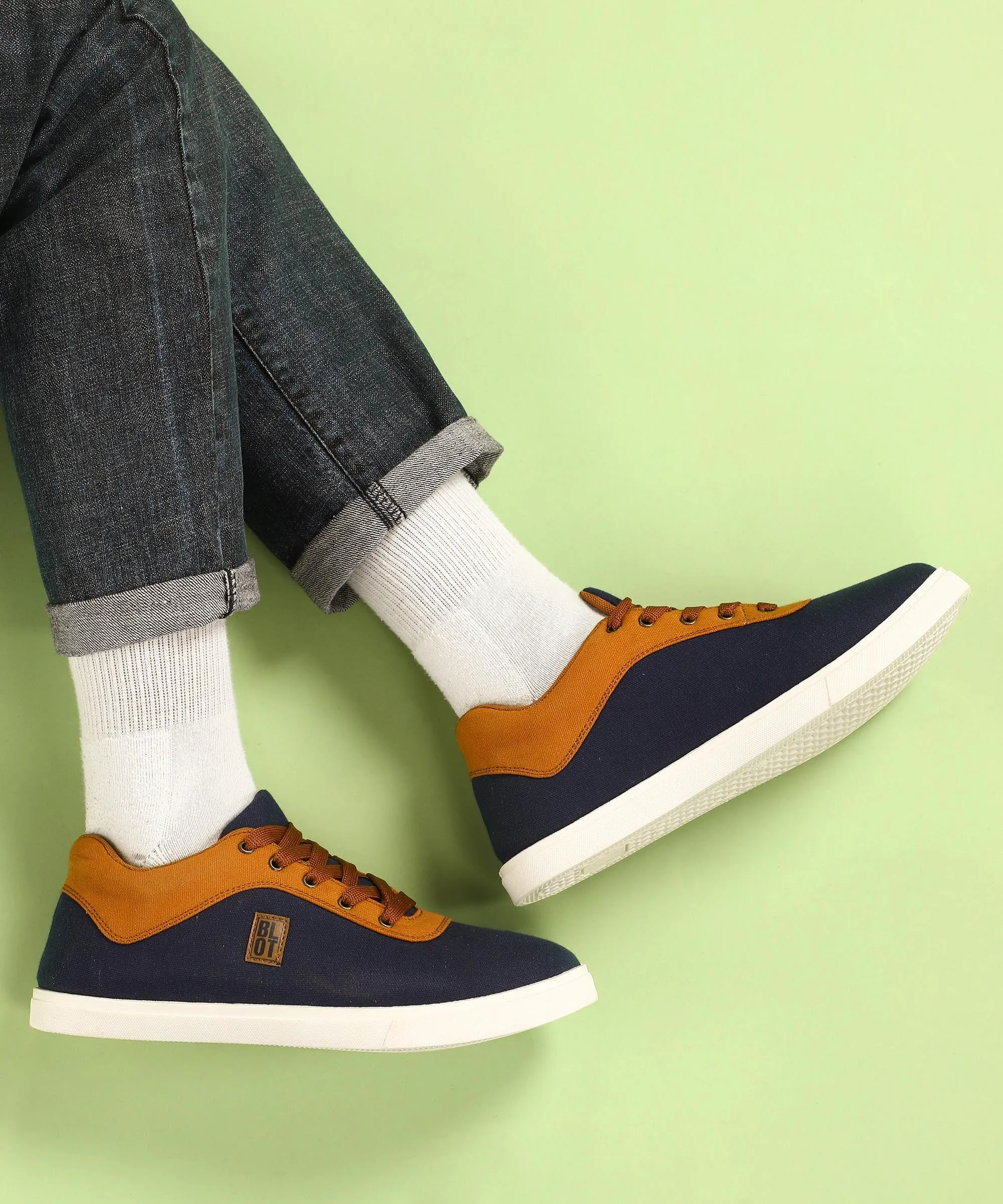 Paragon K1018G Men Casual Shoes | Stylish Walking Outdoor Shoes for Everyday Wear | Smart & Trendy Design  | Comfortable Cushioned Soles White Dry Base