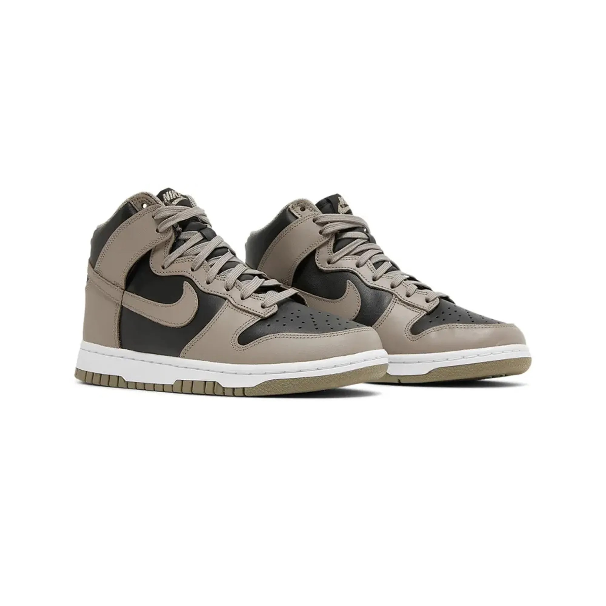 Calm Mood Nike Dunk High 'Moon Fossil' W (2021)